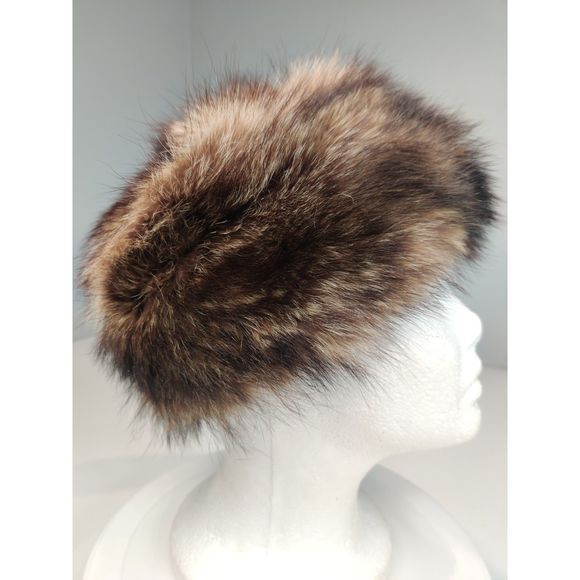 Vintage Racoon Mowhawk Style Hat from Canada 21.50\